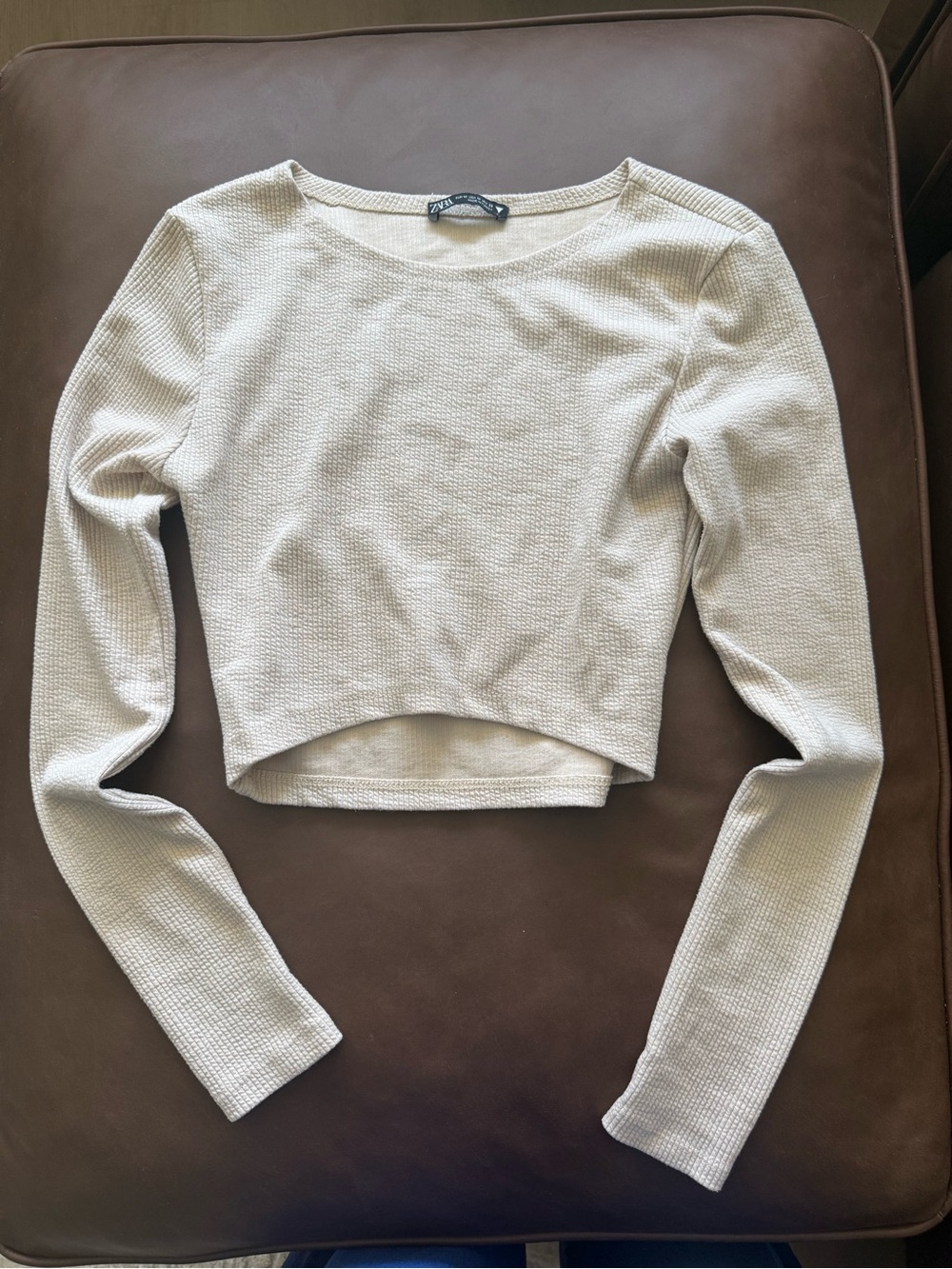 Zara Ivory Long-Sleeve Cropped Top